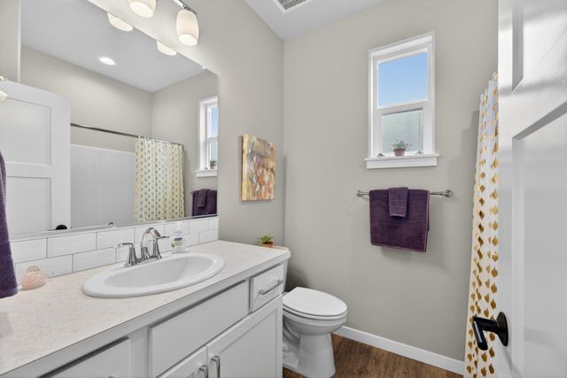 22730 E WELLINGTON Pkwy, Liberty Lake, WA 99019
