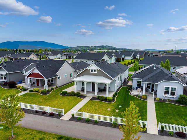 22730 E WELLINGTON Pkwy, Liberty Lake, WA 99019