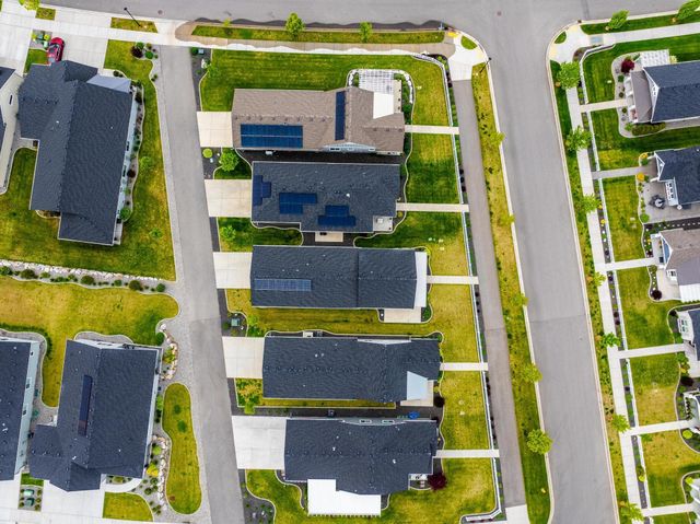 22730 E WELLINGTON Pkwy, Liberty Lake, WA 99019
