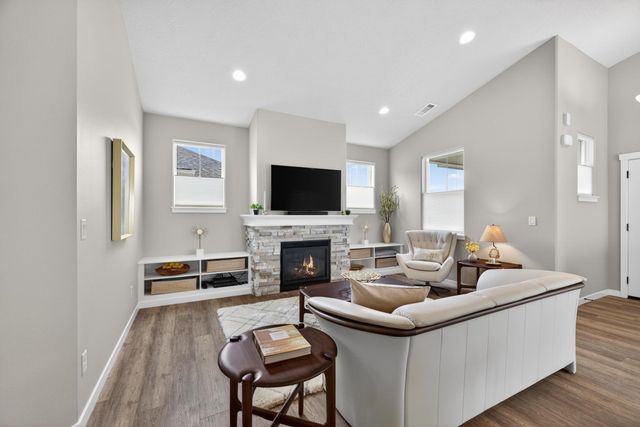 22730 E WELLINGTON Pkwy, Liberty Lake, WA 99019