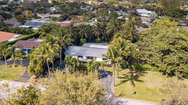 1711 Gregory Road, Lake Clarke Shores, FL 33406