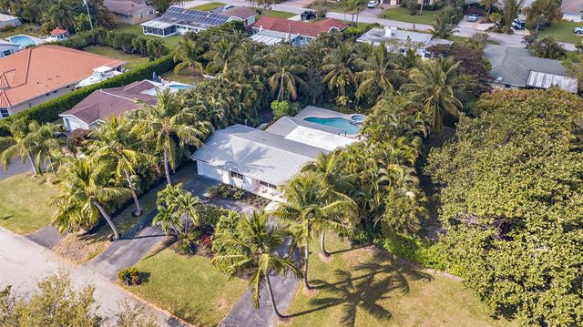 1711 Gregory Road, Lake Clarke Shores, FL 33406