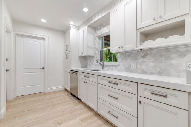 1711 Gregory Road, Lake Clarke Shores, FL 33406