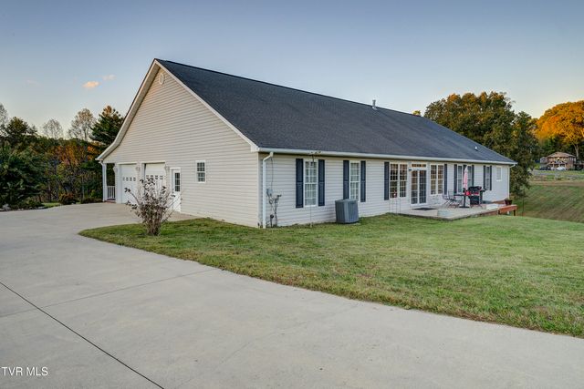 395 Old Mill Road, Blountville, TN 37617