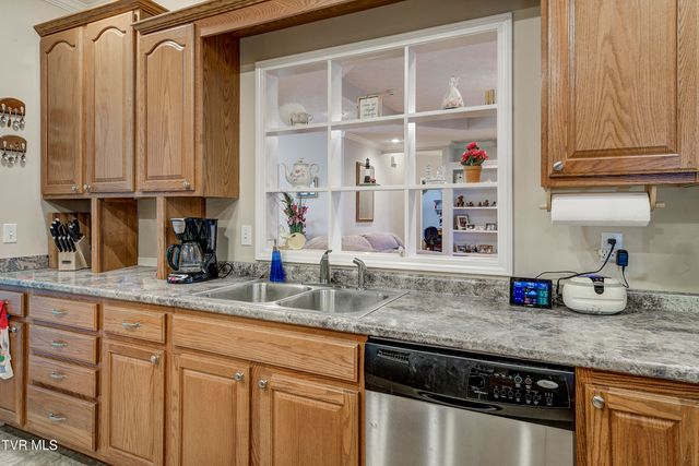 395 Old Mill Road, Blountville, TN 37617