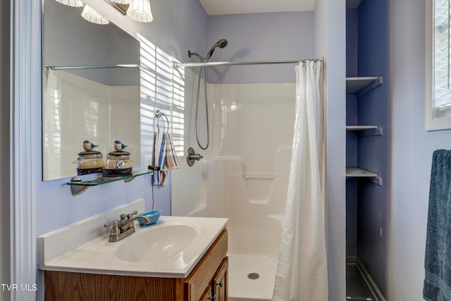 395 Old Mill Road, Blountville, TN 37617