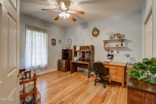 395 Old Mill Road, Blountville, TN 37617