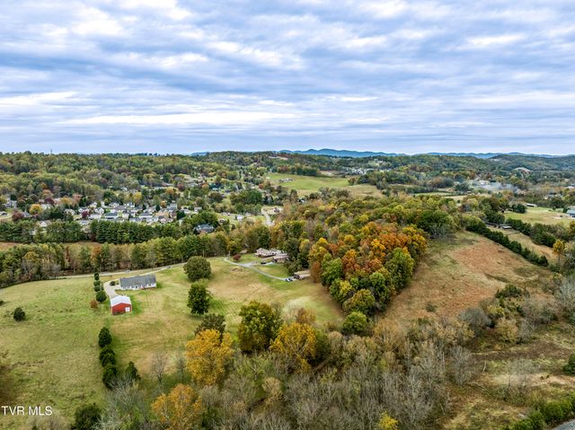 395 Old Mill Road, Blountville, TN 37617