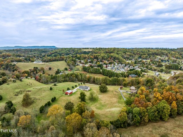 395 Old Mill Road, Blountville, TN 37617