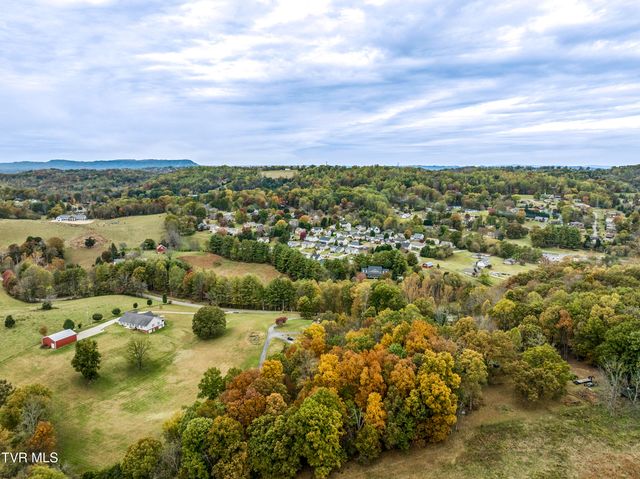 395 Old Mill Road, Blountville, TN 37617