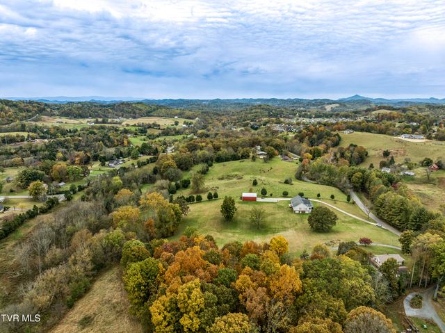 395 Old Mill Road, Blountville, TN 37617