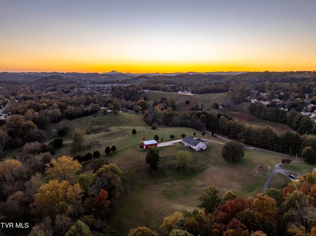 395 Old Mill Road, Blountville, TN 37617