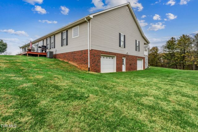 395 Old Mill Road, Blountville, TN 37617
