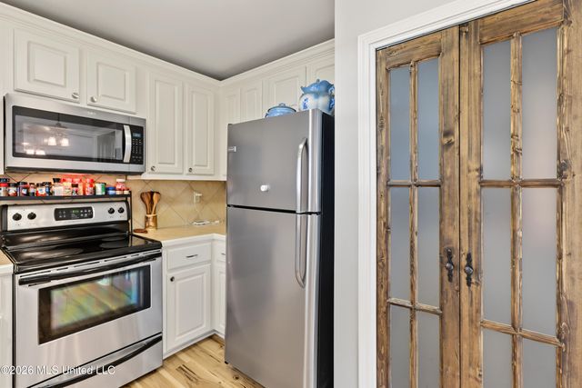 6116 Kiowa Street, Kiln, MS 39556