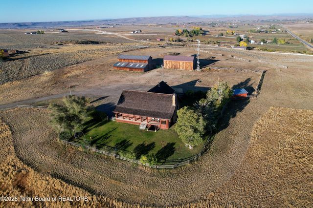 20 ELK RUN Road, Pinedale, WY 82941
