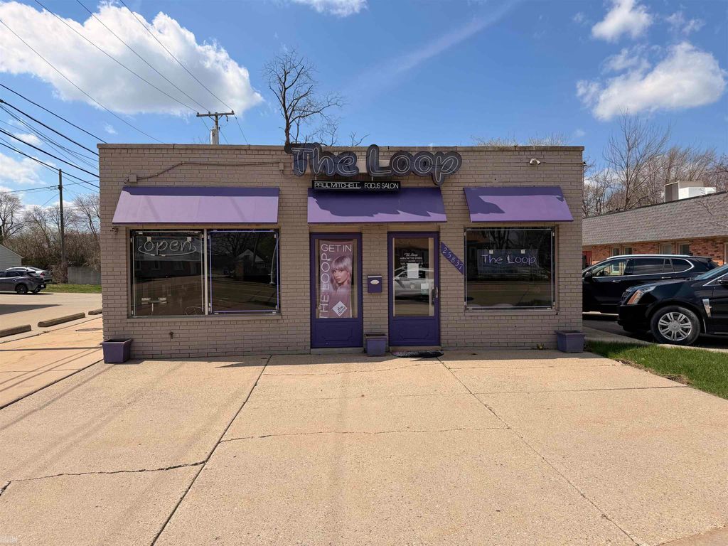 25835-25837 Jefferson Avenue, Saint Clair Shores, MI 48081