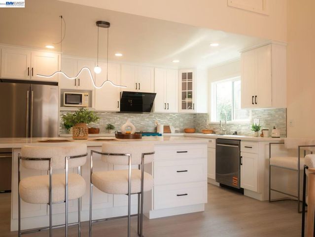 2521 Coconut Dr, San Jose, CA 95148