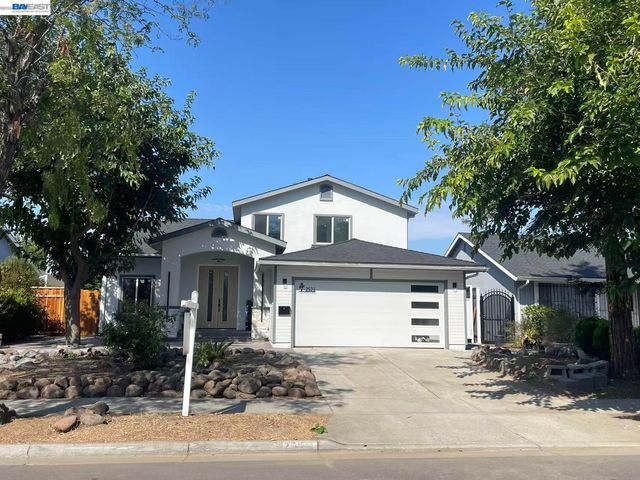 2521 Coconut Dr, San Jose, CA 95148