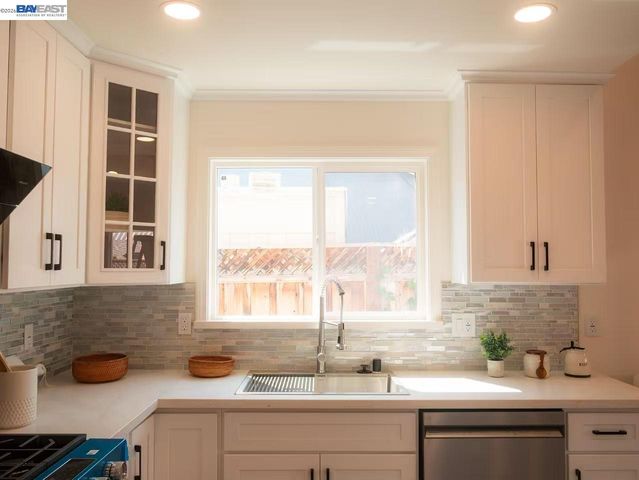 2521 Coconut Dr, San Jose, CA 95148