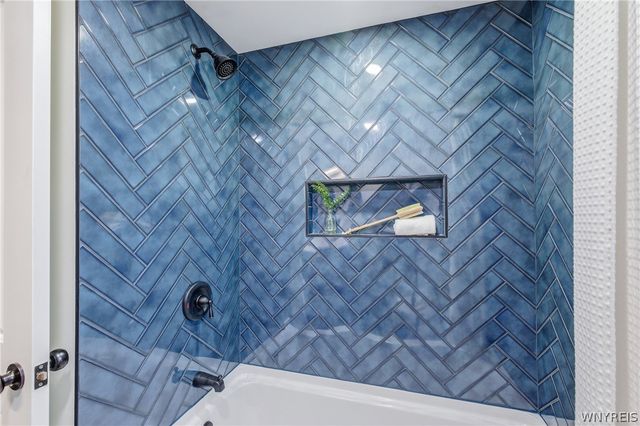 3925 Sharondale Drive, Hamburg, NY 14075