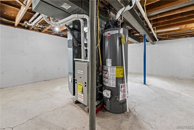 3925 Sharondale Drive, Hamburg, NY 14075