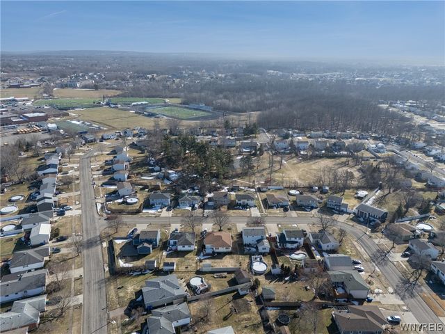 3925 Sharondale Drive, Hamburg, NY 14075