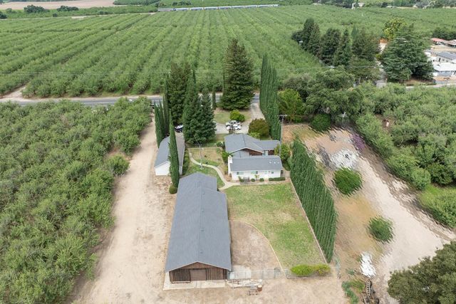 22342 Henry Rd, Escalon, CA 95320