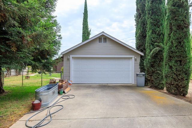 22342 Henry Rd, Escalon, CA 95320