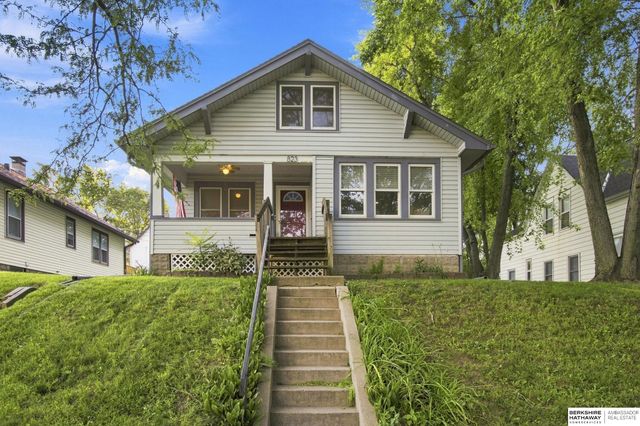 823 N 43 Street, Omaha, NE 68131