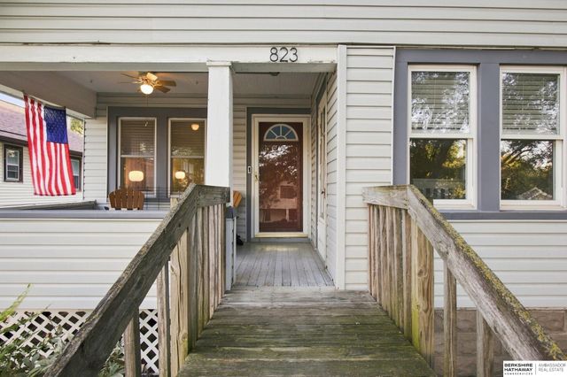 823 N 43 Street, Omaha, NE 68131