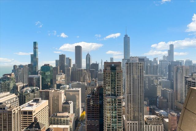 800 N Michigan Avenue 5501, Chicago, IL 60611