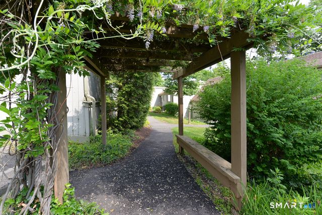 196 Heritage Village E, Southbury, CT 06488