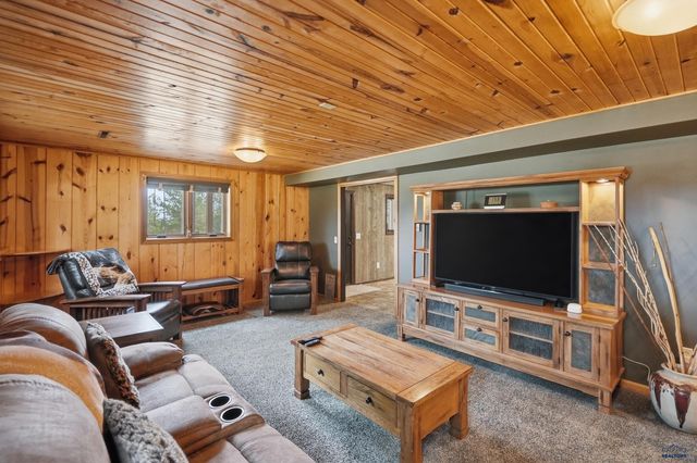 8109 WOODLAND DR, Black Hawk, SD 57718