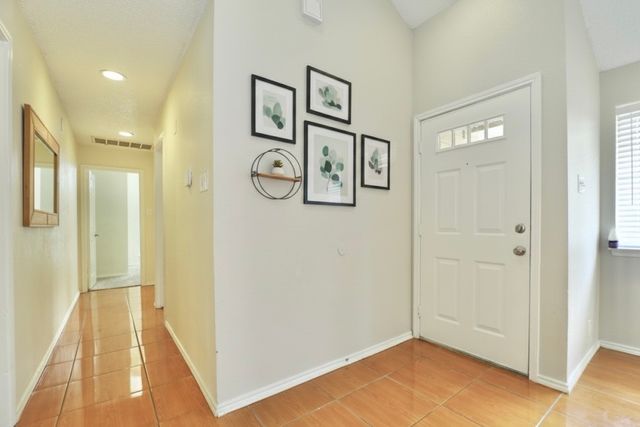 9727 Pinehurst Lane, Dallas, TX 75227