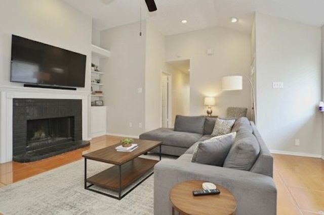9727 Pinehurst Lane, Dallas, TX 75227