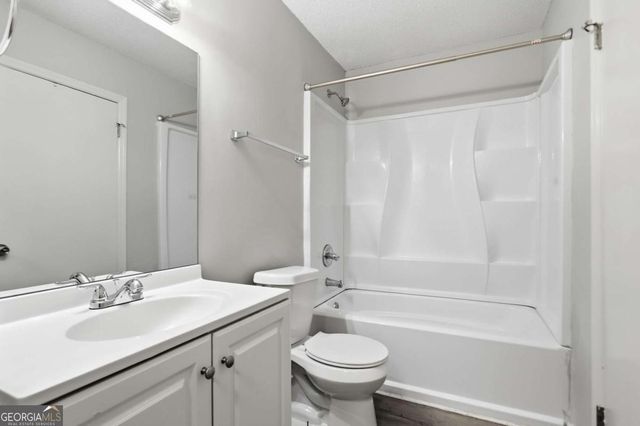 8862 Raven Drive, Jonesboro, GA 30238