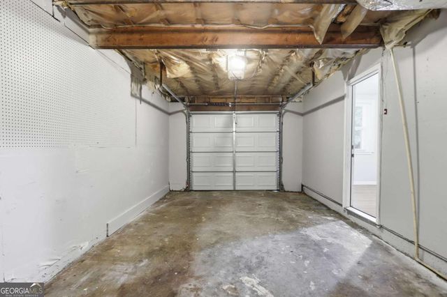 8862 Raven Drive, Jonesboro, GA 30238