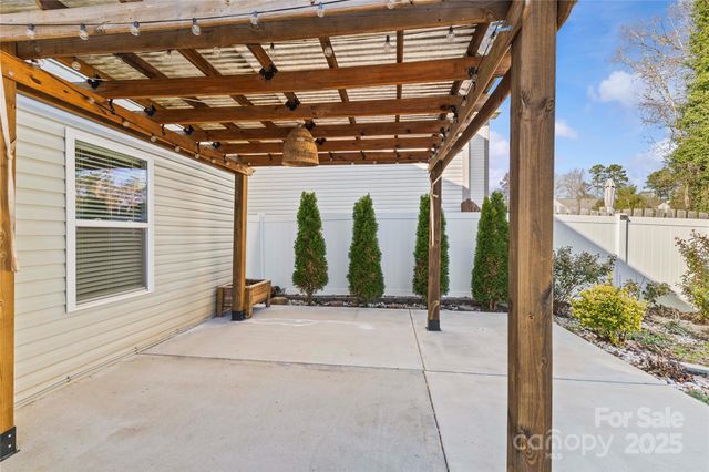 7323 Reece Valley Court, Charlotte, NC 28227