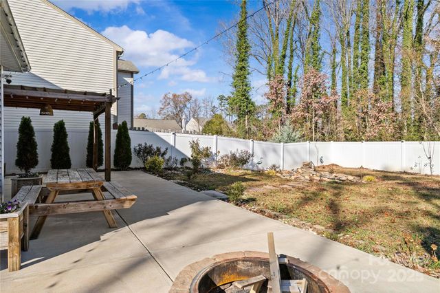 7323 Reece Valley Court, Charlotte, NC 28227