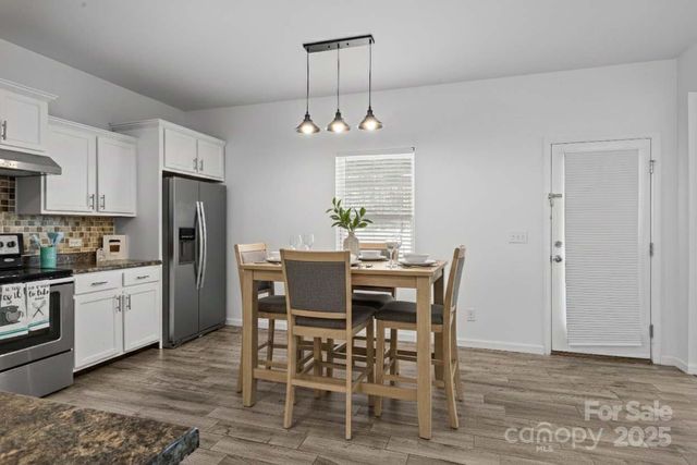 7323 Reece Valley Court, Charlotte, NC 28227