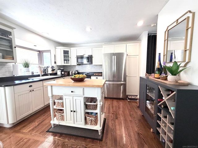 4342 Bromfield Ave, San Diego, CA 92122