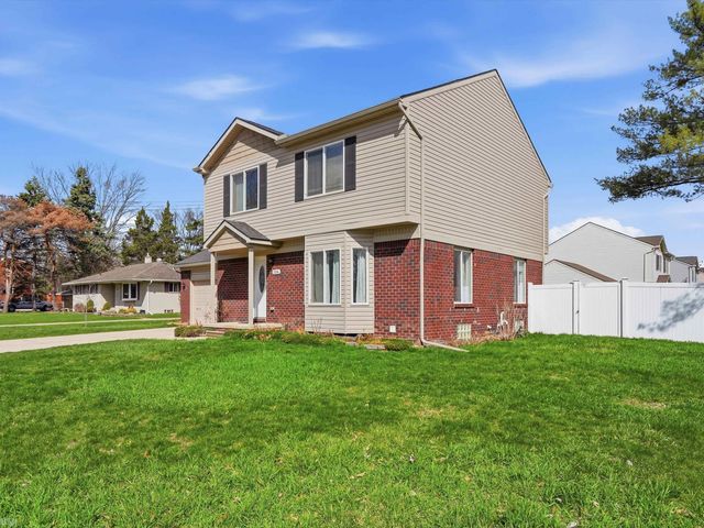 506 W Woodside Avenue, Madison Heights, MI 48071