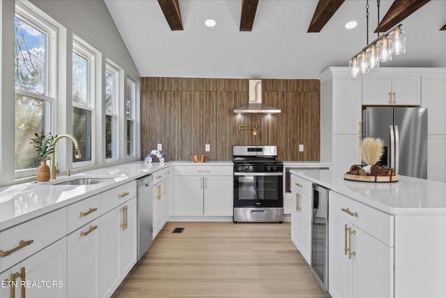 6960 Highway 70, Lenoir City, TN 37772