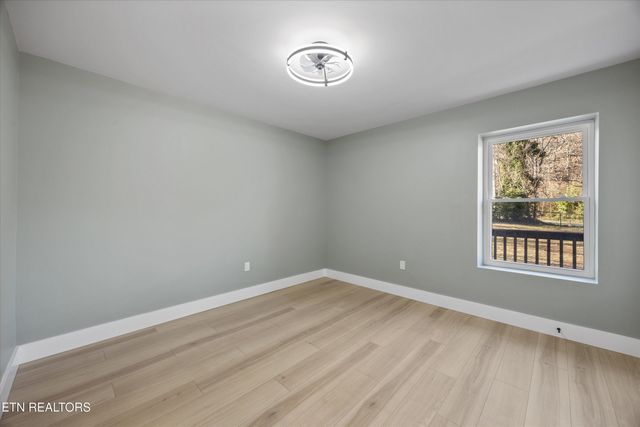 6960 Highway 70, Lenoir City, TN 37772