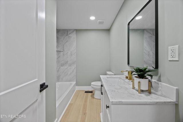 6960 Highway 70, Lenoir City, TN 37772