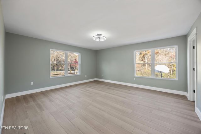 6960 Highway 70, Lenoir City, TN 37772