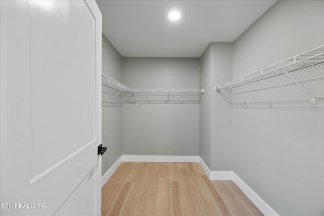 6960 Highway 70, Lenoir City, TN 37772