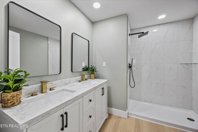 6960 Highway 70, Lenoir City, TN 37772