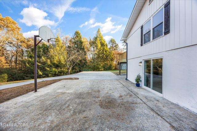 6960 Highway 70, Lenoir City, TN 37772