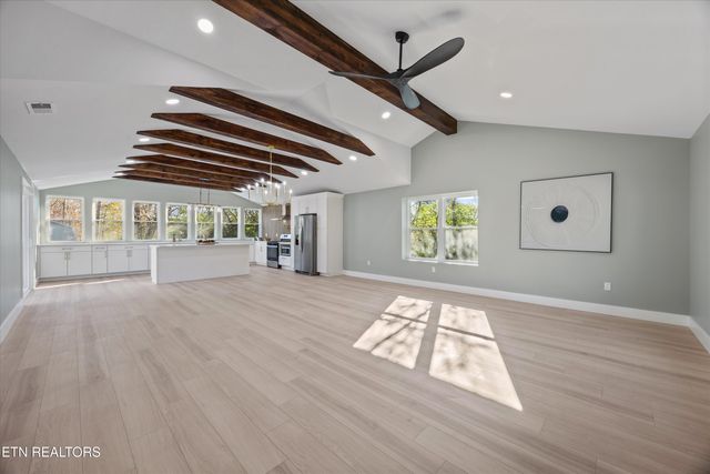 6960 Highway 70, Lenoir City, TN 37772